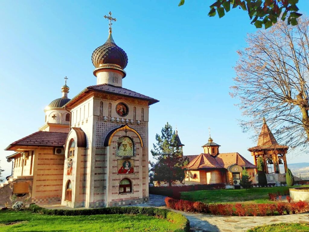 Lešje Monastery: A Serbian Orthodox Monastic and Cultural Center 1 Lešje Monastery