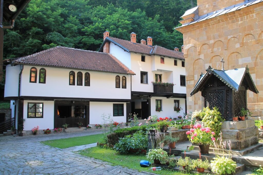 Vraćevšnica Monastery: A Serbian Orthodox Monastery in Serbia 1 Vraćevšnica monastery
