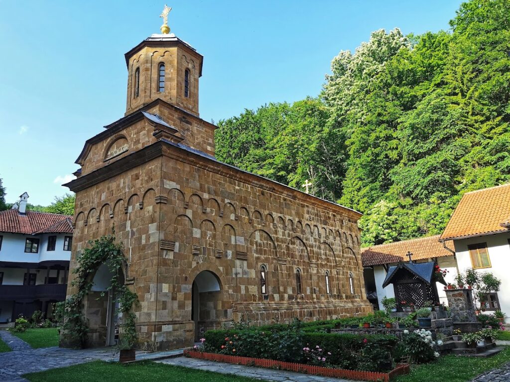 Vraćevšnica Monastery: A Serbian Orthodox Monastery in Serbia 2 Vraćevšnica monastery