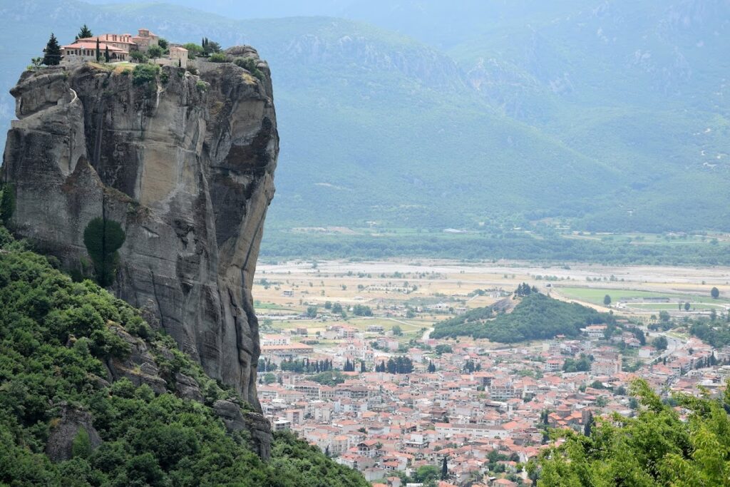 Monastery of the Holy Trinity, Meteora: A Greek Orthodox Monastery 3 Monastery of the Holy Trinity, Meteora