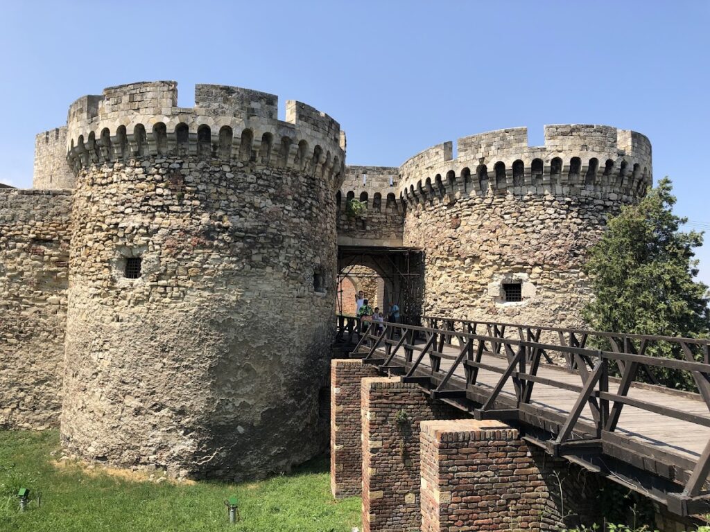 Zindan Gate: A Fortified Entrance to Belgrade Fortress 1 Zindan Gate