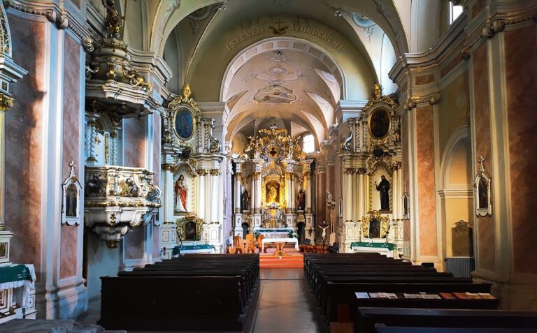 Cluj-Napoca Franciscan Church: A Gothic Church Rebuilt in Baroque Style