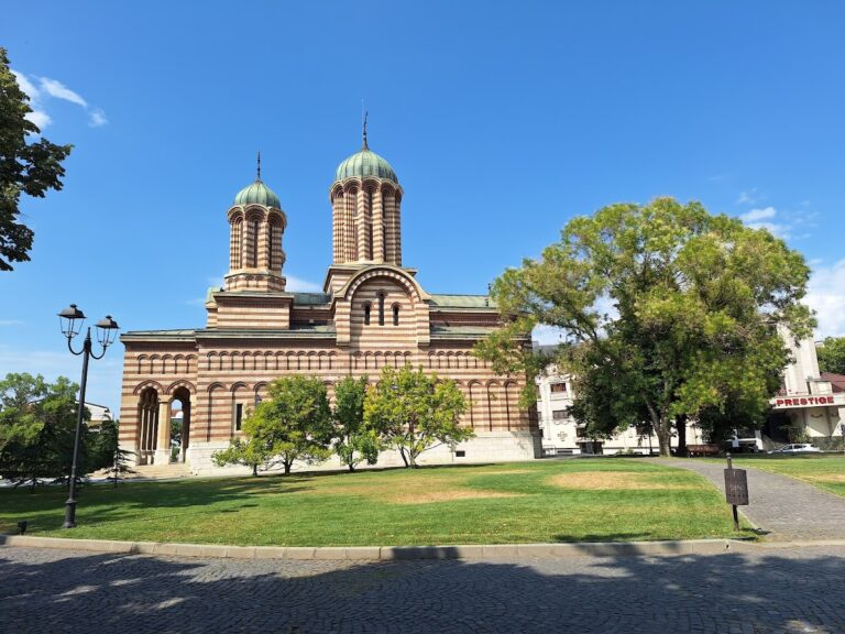 Cathedral of Saint Demetrius, Craiova: Metropolitan Cathedral of Oltenia
