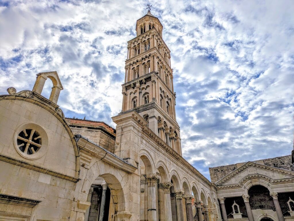 Cathedral of Saint Domnius: A Roman Mausoleum and Catholic Cathedral in Split 3 Cathedral of Saint Domnius