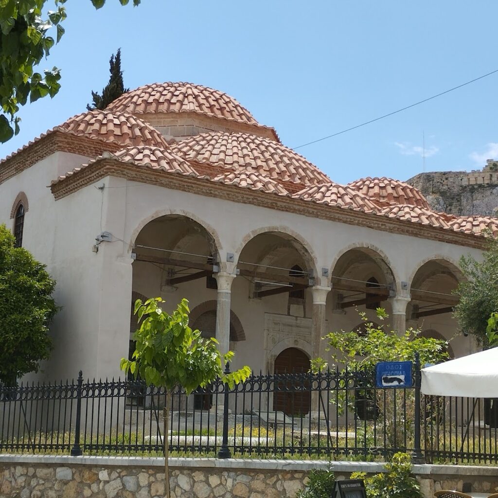 Fethiye Mosque, Athens: An Ottoman Religious Building and Exhibition Space 2 Fethiye Mosque, Athens