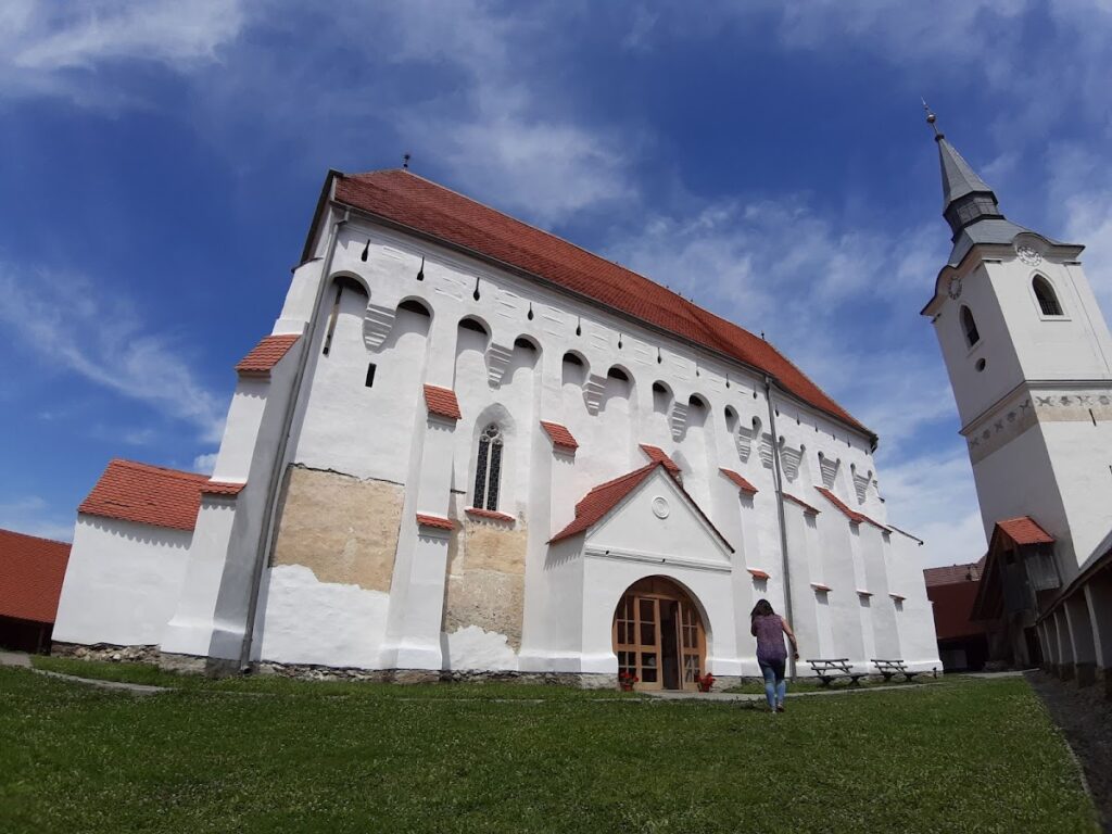 Dârjiu fortified church