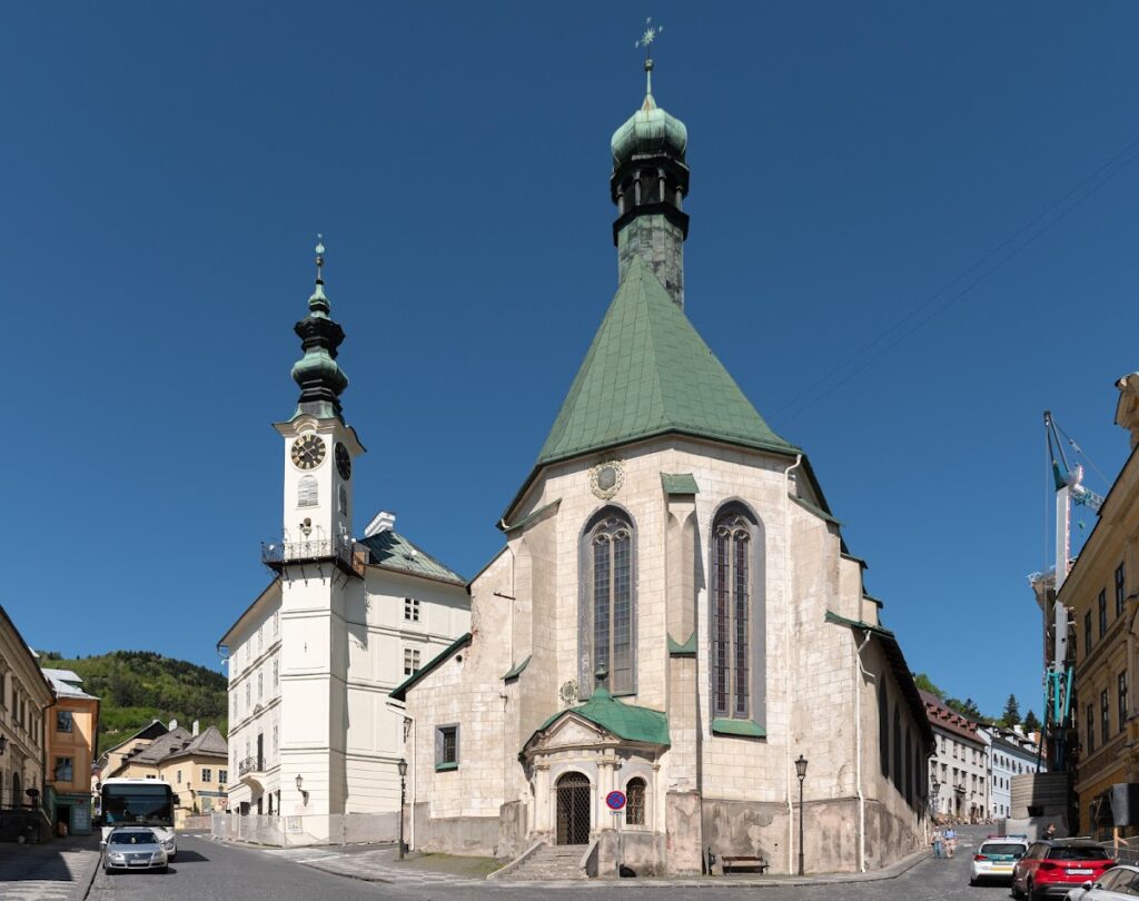 Church of St. Catherine, Banská Štiavnica: A Late Gothic Parish Church 2 Church of St. Catherine, Banská Štiavnica
