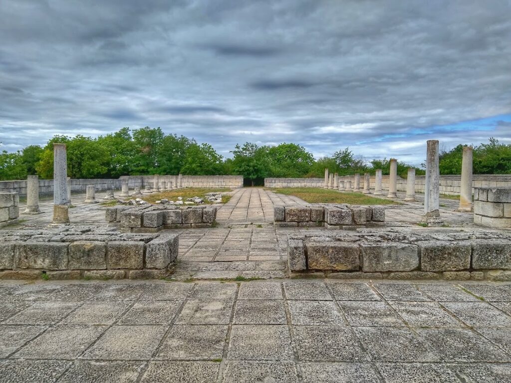 Great Basilica, Pliska: A Cathedral Complex of Early Medieval Bulgaria 3 Great Basilica, Pliska