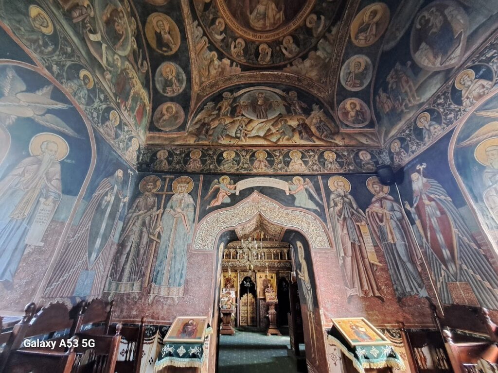 Govora Monastery: A Medieval Romanian Orthodox Monastic Complex 5 Govora Monastery