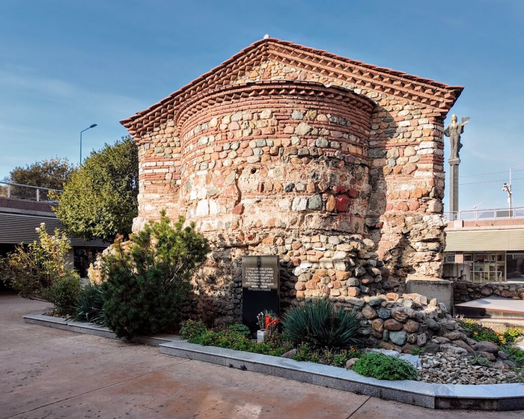 Saint Petka of the Saddlemakers Church: A Medieval Orthodox Church in Sofia 5 Saint Petka of the Saddlemakers Church