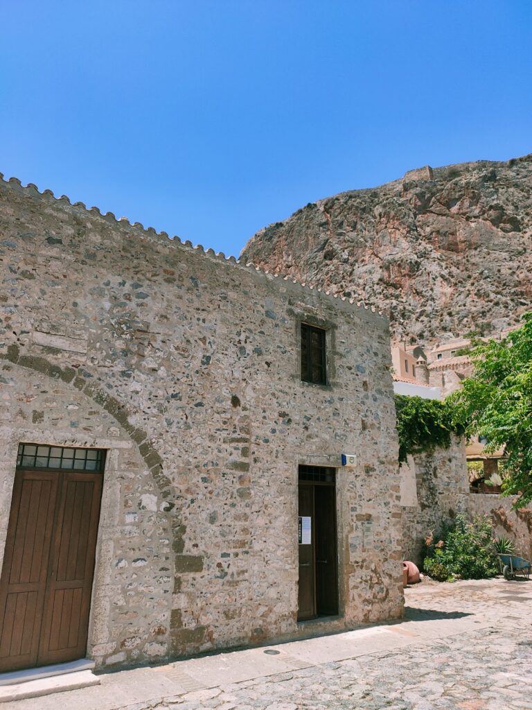 Monemvasia Mosque: An Ottoman Mosque and Archaeological Museum in Greece 1 Monemvasia Mosque