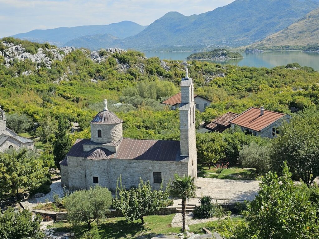 Moračnik Monastery: A Medieval Serbian Orthodox Monastery in Montenegro 1 Moračnik Monastery