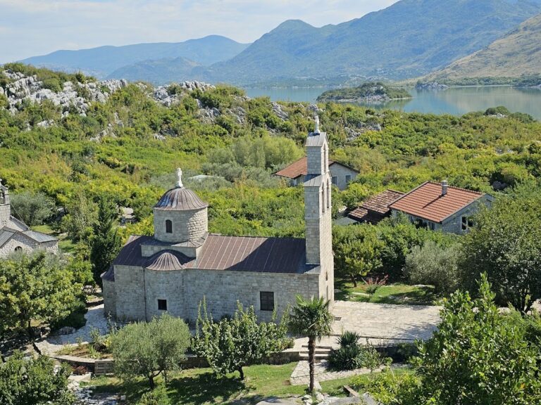 Moračnik Monastery: Serbian Orthodox Monastic Foundation in Montenegro