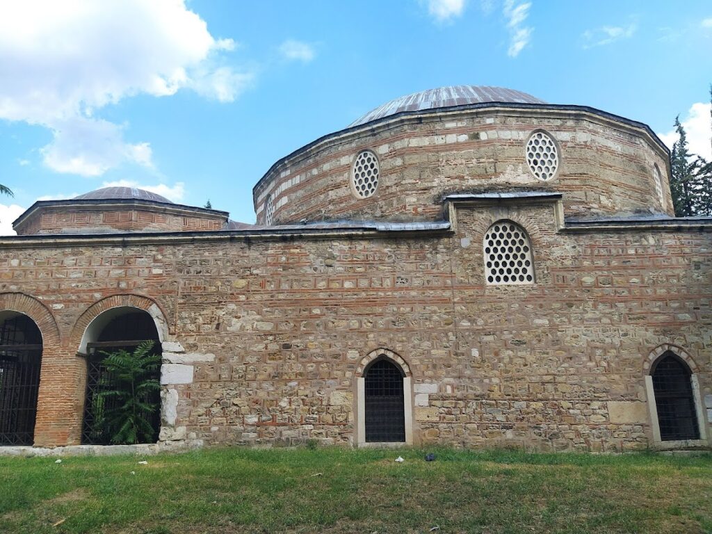 Old Mosque: An Early Ottoman Mosque and Museum of Religions in Bulgaria 3 Old Mosque
