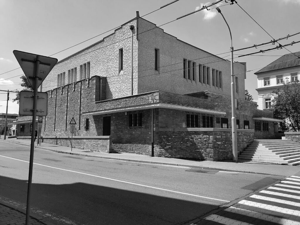 New Synagogue, Žilina: A Modernist Jewish Synagogue in Slovakia 3 New Synagogue, Žilina