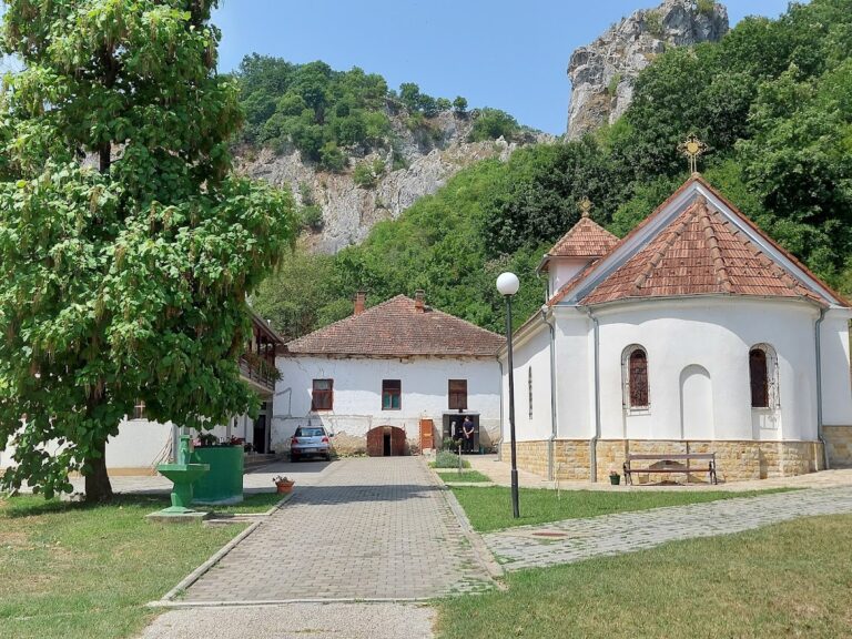 Vratna Monastery: A Serbian Orthodox Monastic Complex in Serbia