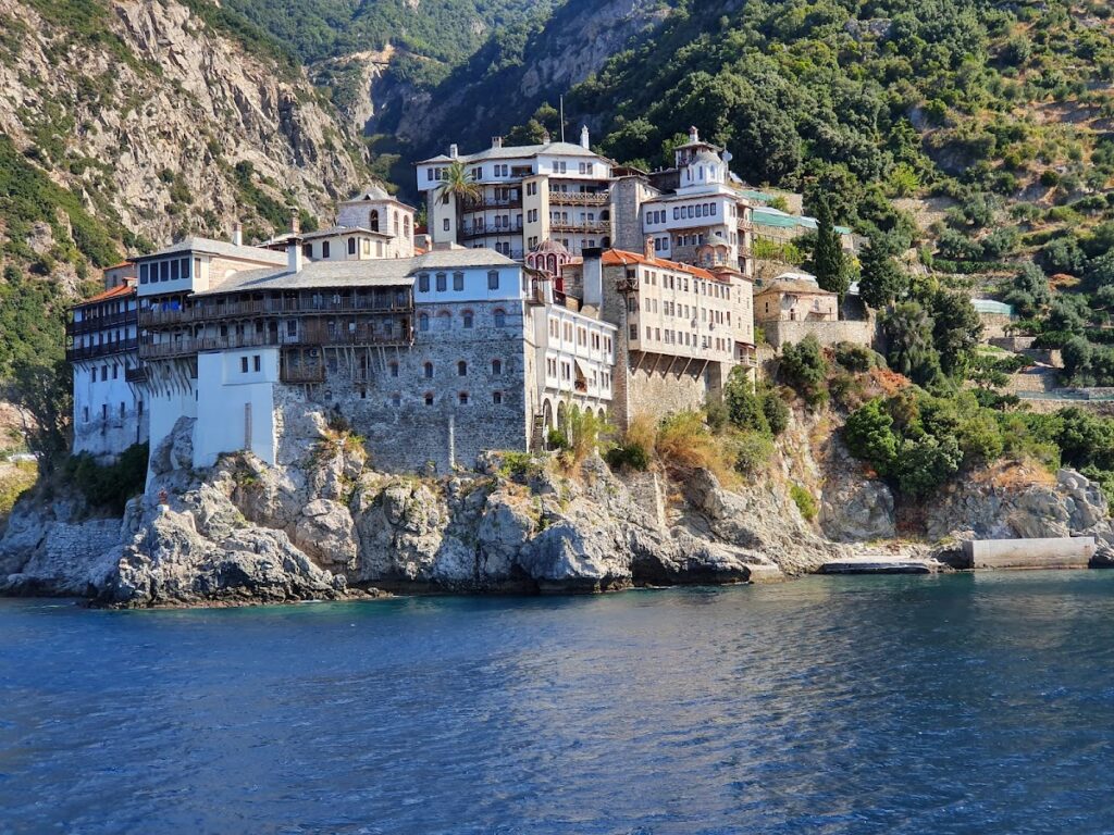 Osiou Gregoriou Monastery: An Athonite Monastic Complex in Greece 1 Osiou Gregoriou monastery
