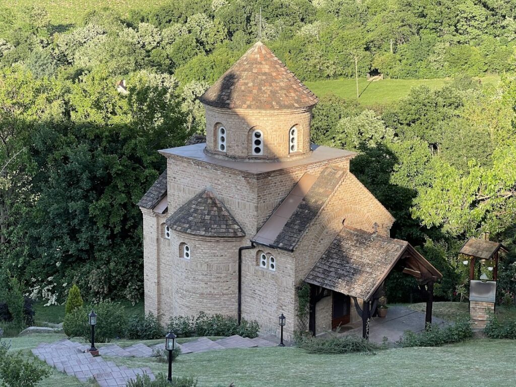 Središte Monastery: A Serbian Orthodox Monastery in Serbia 2 Središte monastery