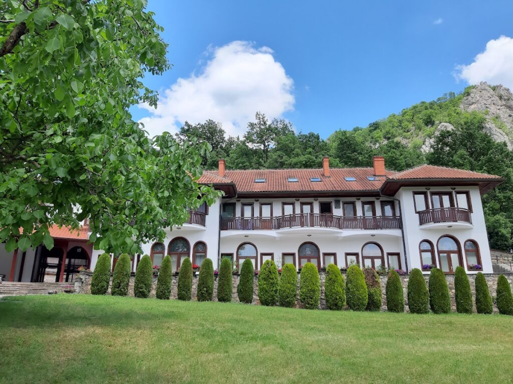 Lipovac Monastery: A Serbian Orthodox Monastic Complex in Serbia 2 Lipovac Monastery