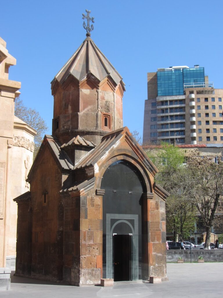 Katoghike Church, Yerevan: A Medieval Armenian Apostolic Church 3 Katoghike Church, Yerevan
