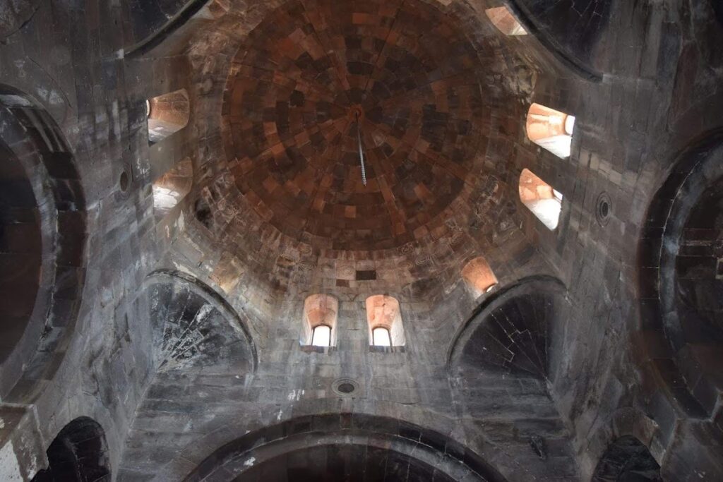 Saint George Church of Garnahovit: A Seventh-Century Armenian Apostolic Church 2 Saint George Church of Garnahovit