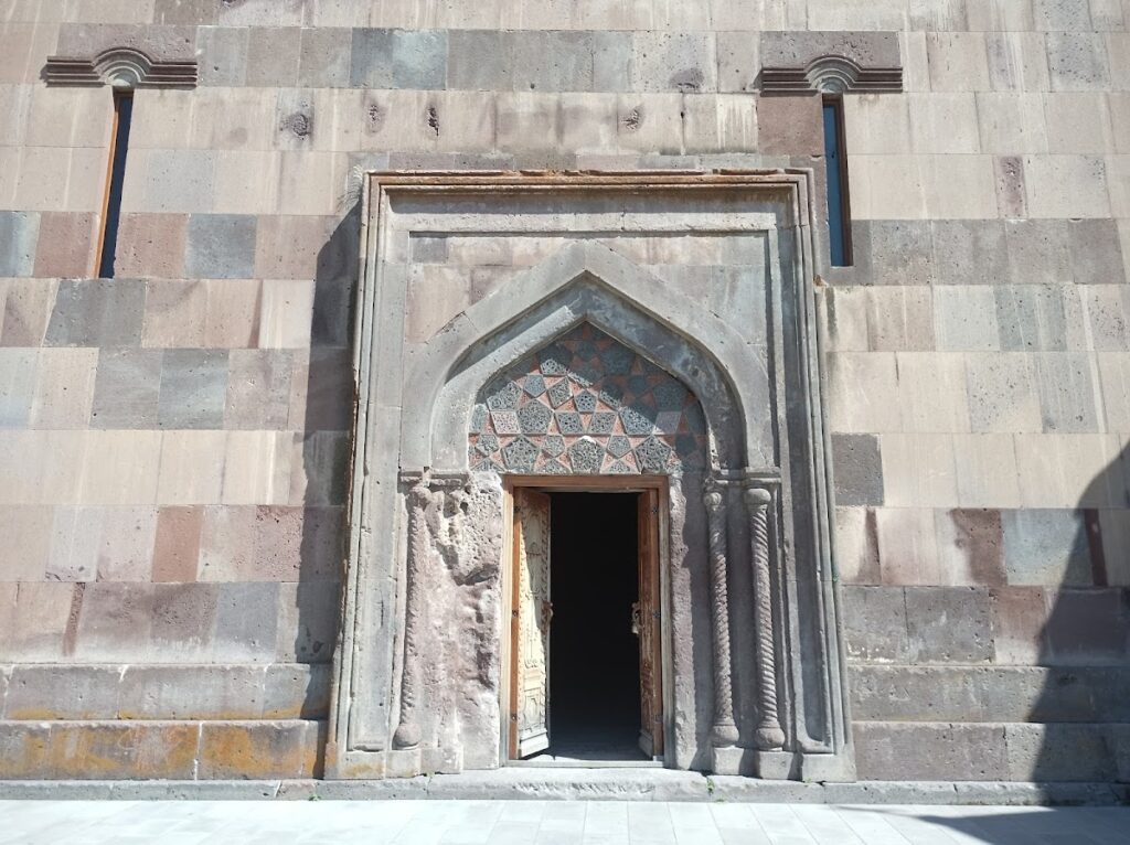Harichavank Monastery: A Medieval Armenian Monastic and Educational Center 3 Harichavank Monastery