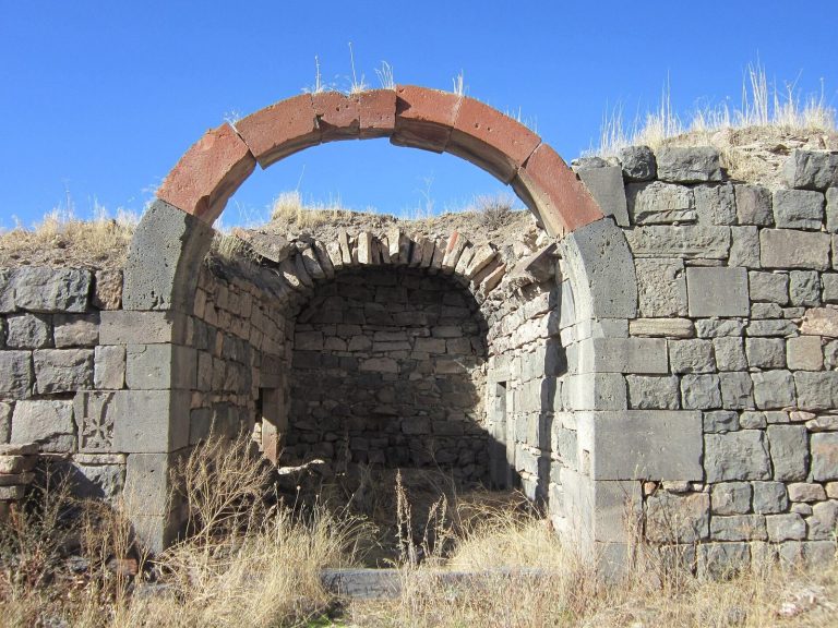Havuts Tar: An Armenian Apostolic Monastic Complex in Armenia