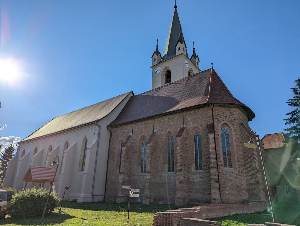 Fortress Church, Târgu Mureș: A Medieval Reformed Church in Romania 2 Fortress Church, Târgu Mureș