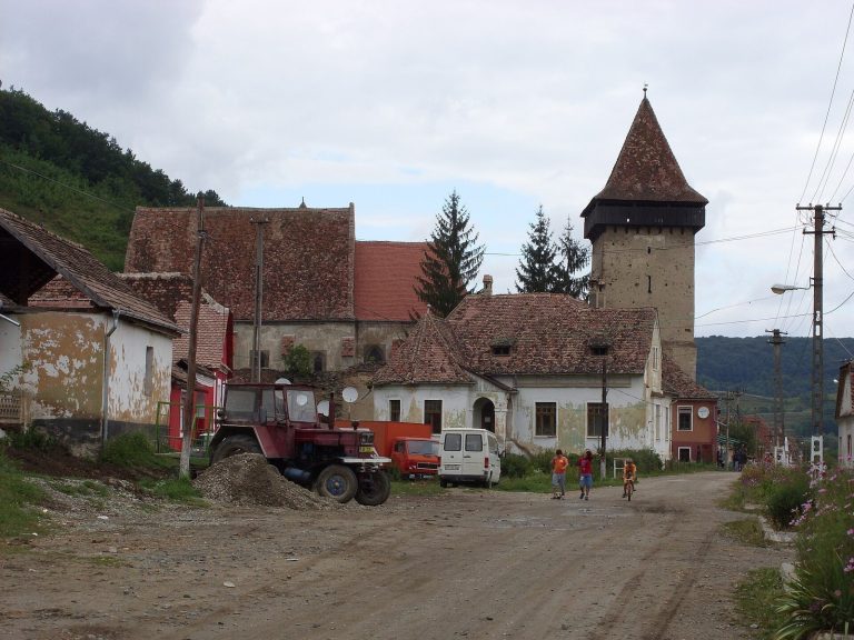 Lutheran Church in Valchid, Sibiu: A Fortified Gothic Church in Romania