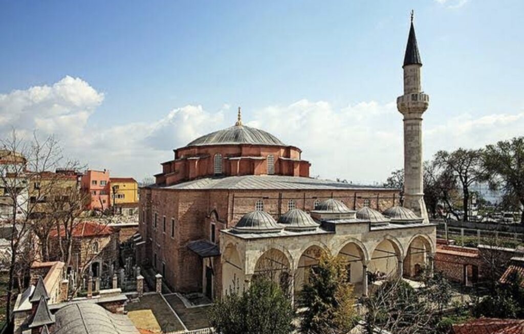Little Hagia Sophia: A Byzantine Church and Ottoman Mosque in Istanbul 4 Little Hagia Sophia