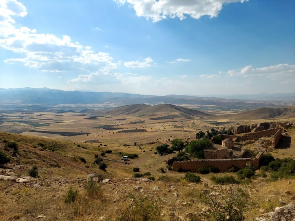Aprank Monastery: An Armenian Apostolic Monastic Complex in Türkiye 2 Aprank monastery