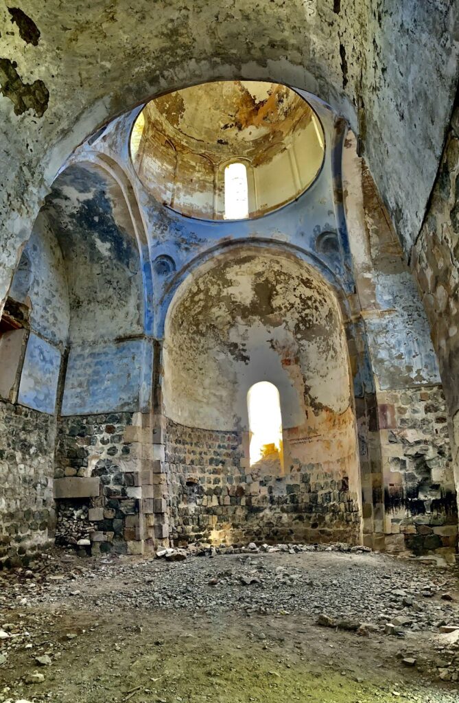 Doliskana: A Medieval Georgian Orthodox Monastery in Türkiye 3 Doliskana