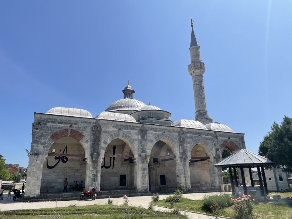 Muradiye Mosque: A Fifteenth-Century Ottoman Mosque in Edirne 1 Muradiye Mosque