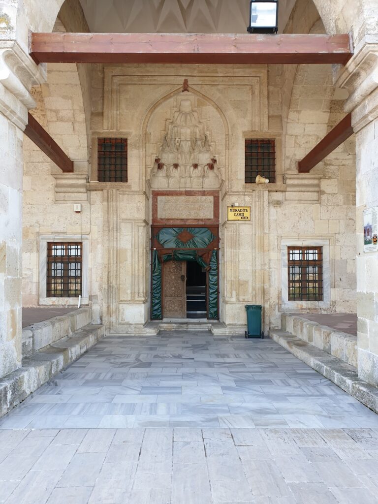 Muradiye Mosque: A Fifteenth-Century Ottoman Mosque in Edirne 3 Muradiye Mosque