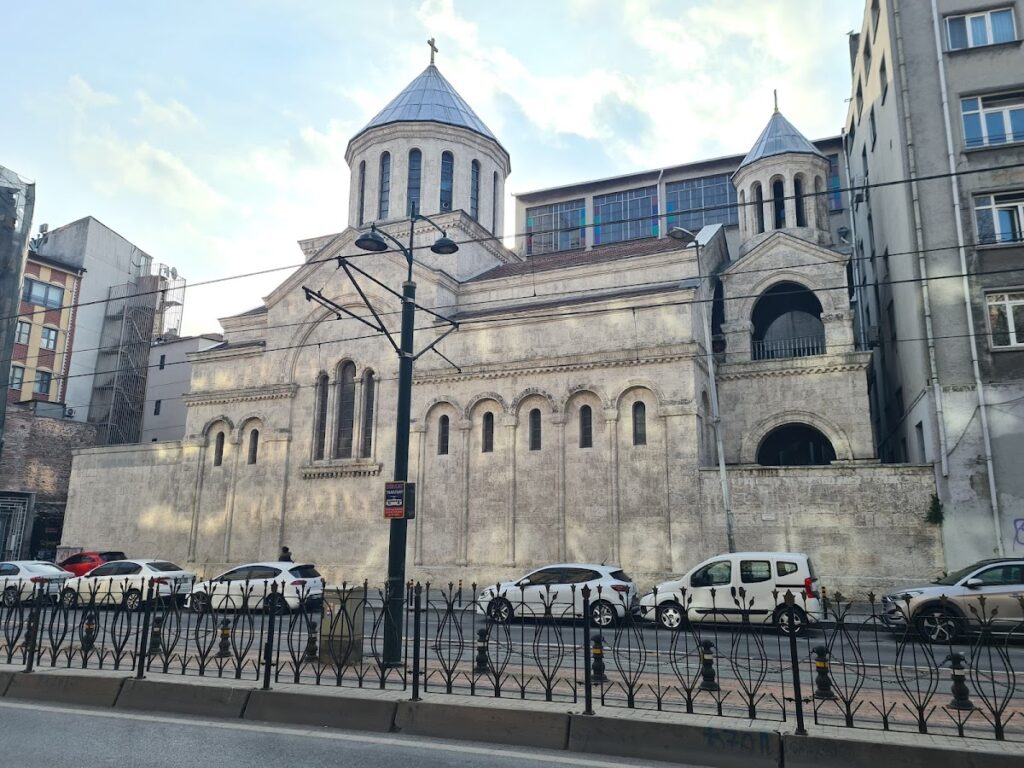 Saint Gregory the Illuminator Church of Galata: An Armenian Apostolic Church in Istanbul 1 Saint Gregory the Illuminator Church of Galata