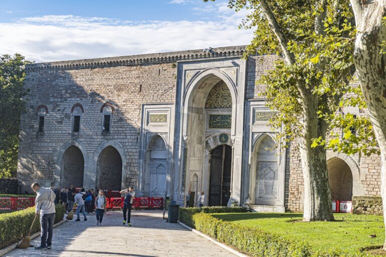 Bab-ı Hümayun: The Imperial Gate of Topkapı Palace