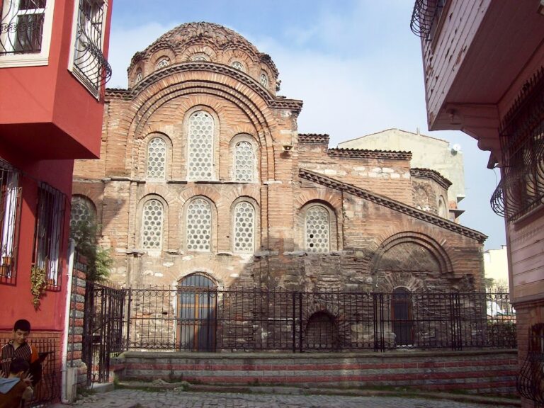 Eski Imaret Mosque: A Byzantine Church Converted into an Ottoman Mosque