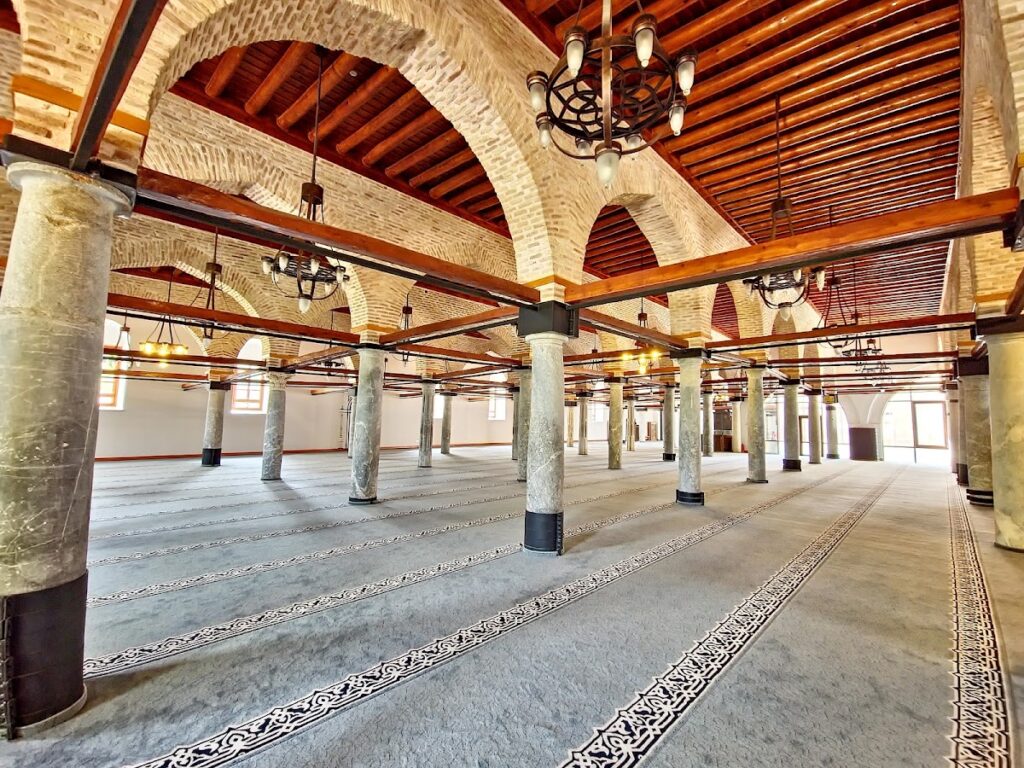 Alâeddin Mosque: The Seljuk Sultans’ Principal Mosque in Konya 3 Alâeddin Mosque