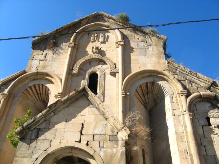Oshki: A Georgian Orthodox Monastic and Cathedral Center in Turkey