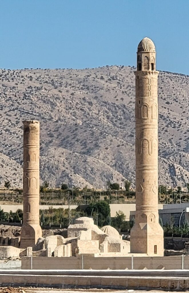 Zeynel Bey Tomb: An Aq Qoyunlu Dynastic Monument in Hasankeyf 3 Zeynel Bey Tomb