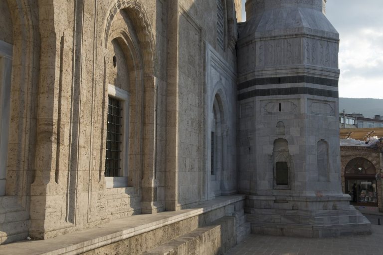 Bursa Grand Mosque: An Early Ottoman Congregational Mosque in Türkiye