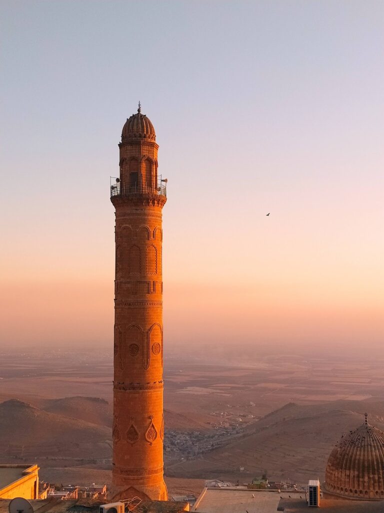 Mardin Zinciriye Medresesi: An Artuqid Madrasa and Religious Complex 2 Mardin Zinciriye Medresesi