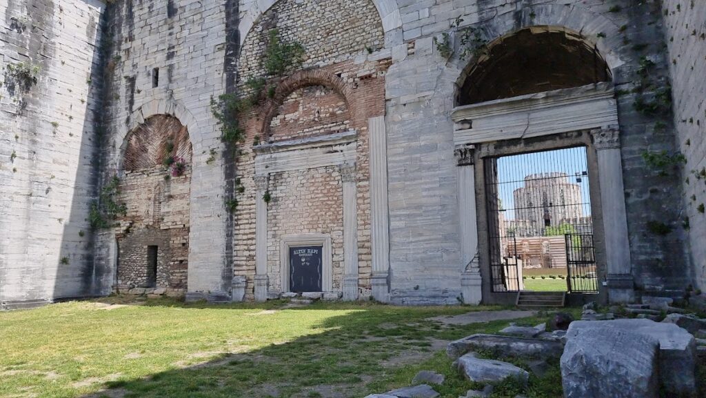 Golden Gate: Constantinople’s Ceremonial and Fortified Entrance 2 Golden Gate