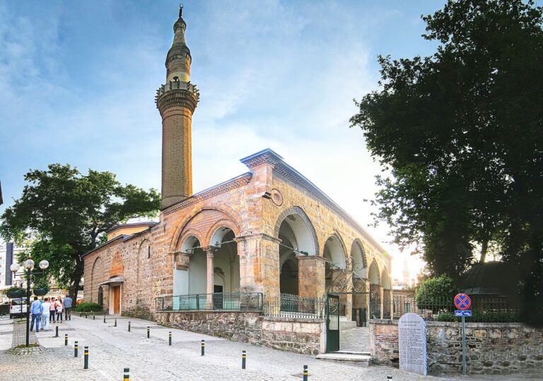 Orhan Gazi Mosque: An Early Ottoman Religious Complex in Bursa