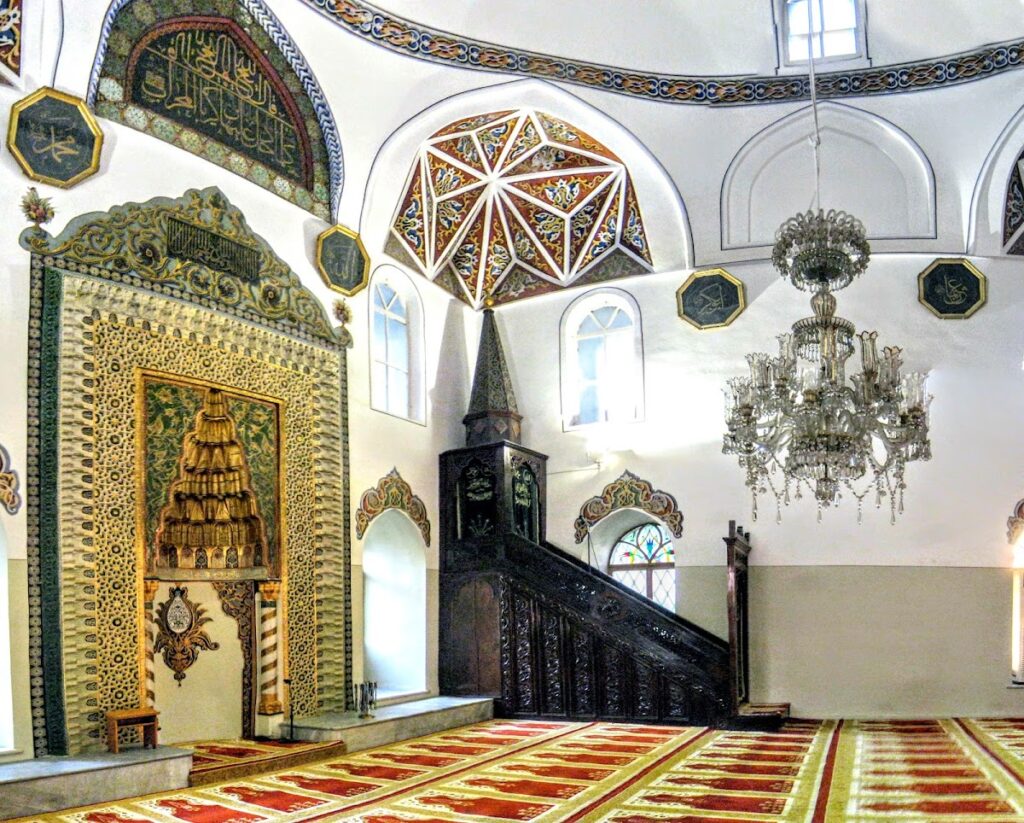 Orhan Gazi Mosque: An Early Ottoman Religious Complex in Bursa 2 Orhan Gazi Mosque