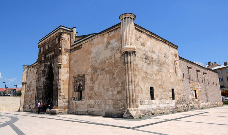 Buruciye Medresesi: A Seljuk Islamic Educational Institution in Sivas