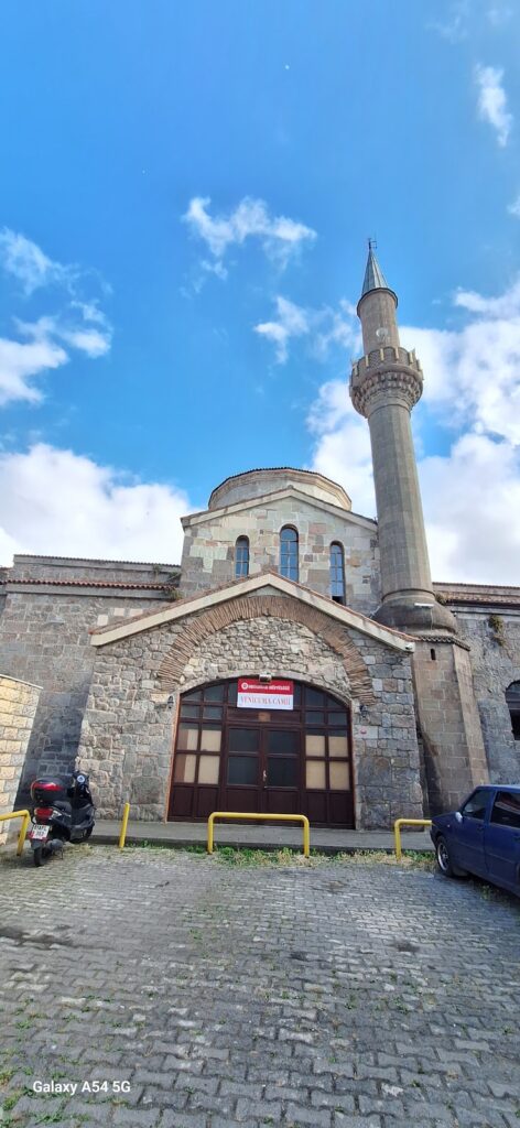 Yeni Cuma Mosque: A Former Byzantine Church in Trabzon 1 Yeni Cuma Mosque