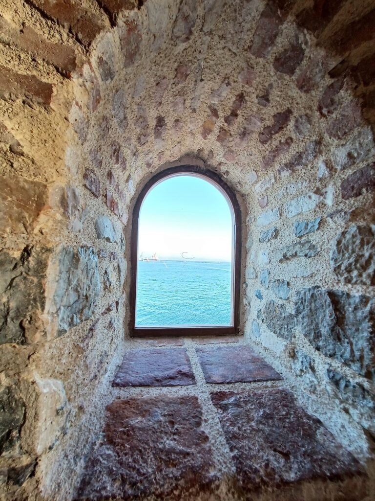 Maiden’s Tower: A Byzantine Watchtower and Bosphorus Lighthouse in Istanbul 4 Maiden's Tower