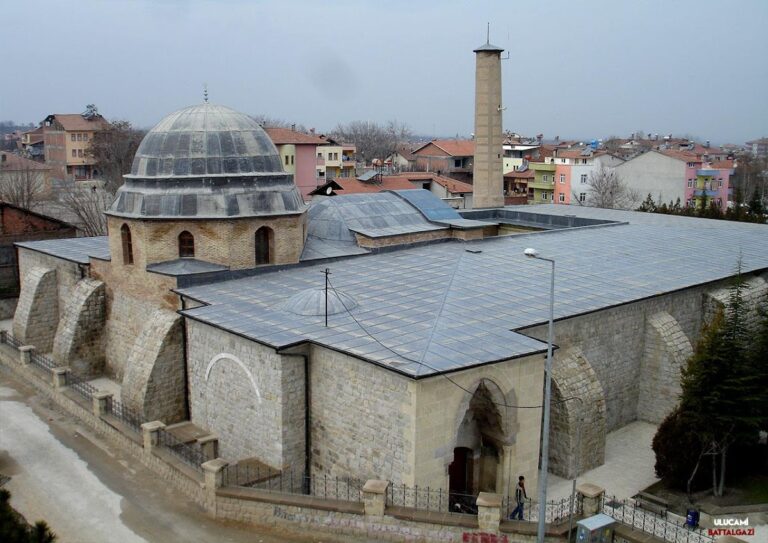 Great Mosque of Malatya: A Seljuk Congregational Mosque in Turkey