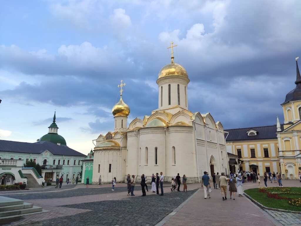 Trinity Lavra of St. Sergius: Russia’s Historic Orthodox Monastery and Fortress 2 Trinity Lavra of St. Sergius